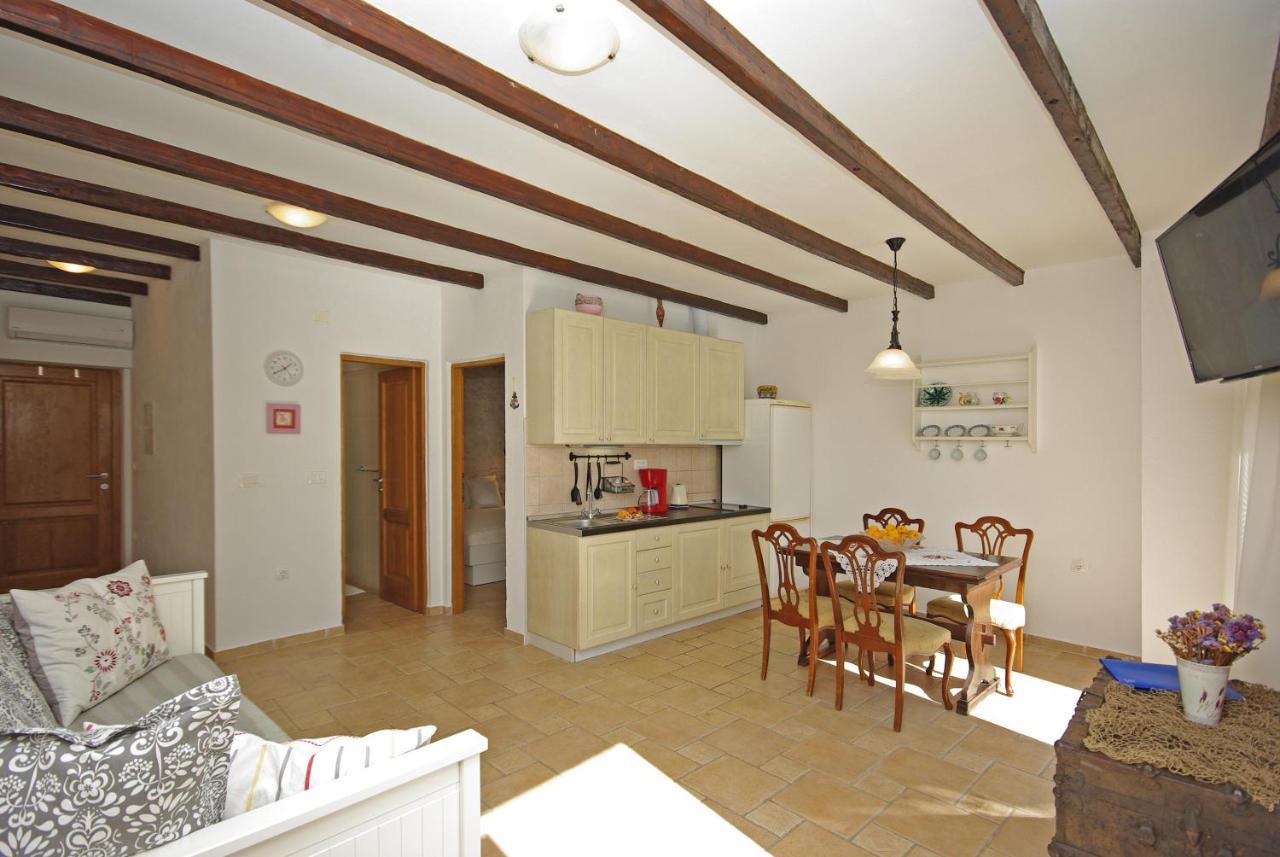 Steinhaus Dalmatien Apartment Podaca Luaran gambar