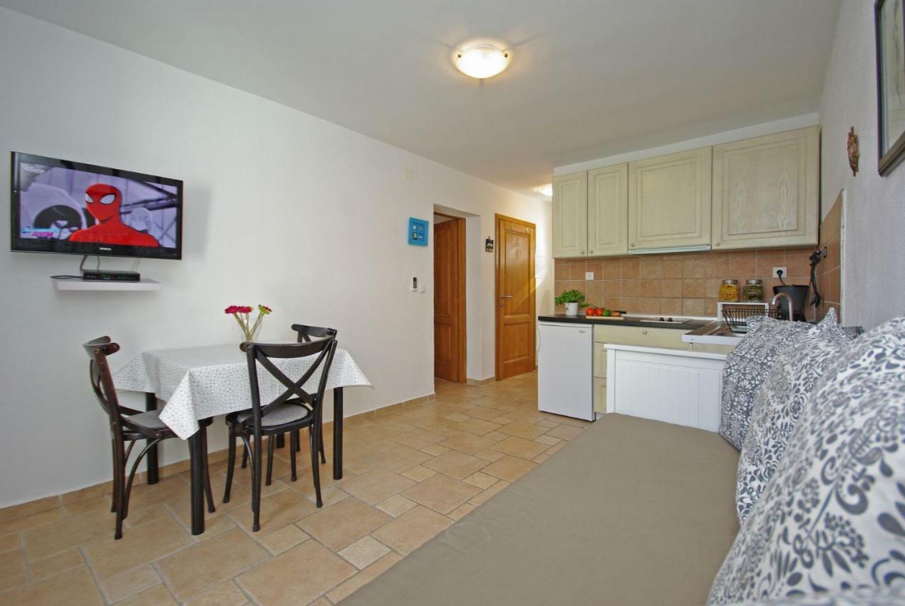 Steinhaus Dalmatien Apartment Podaca Luaran gambar
